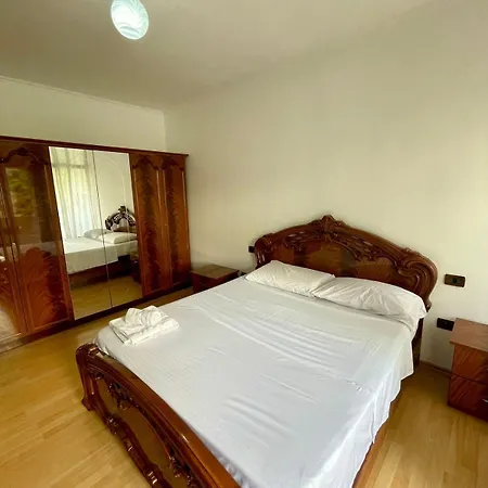 Urban Retreat Διαμέρισμα Τίρανα
